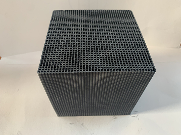 ��C����̿�Ǵ�׵ĺ�߀��С�׵ĺ���